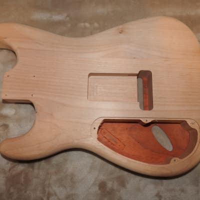 Strat Project 3pc Alder Body 1pc Padauk Top Black Binding Padauk Neck with Kingwood Fretboard! image 4