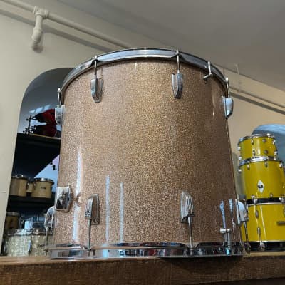 1960's Ludwig 20" Champagne Sparkle Floor Tom 18x20 image 13