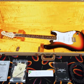 2013 Fender Stratocaster 1963 Custom Shop NOS 63 Strat 3 Tone Sunburst image 13