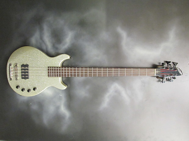 Carlo robelli sale 8 string bass