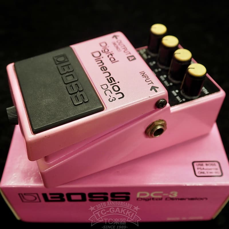 Boss Digital Dimension DC-3 - dual delay chorus - YouTube
