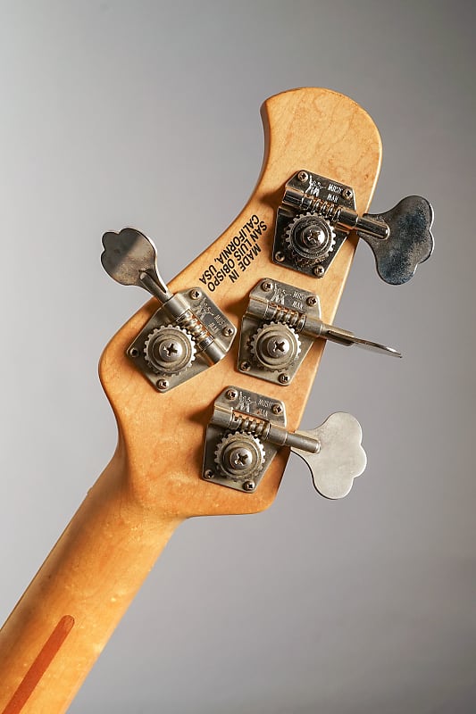 MUSICMAN Stingray ベース　USA【1989】 1989 Ernie Ball Music Man Stingray Bass Guitar | Guitar Chimp