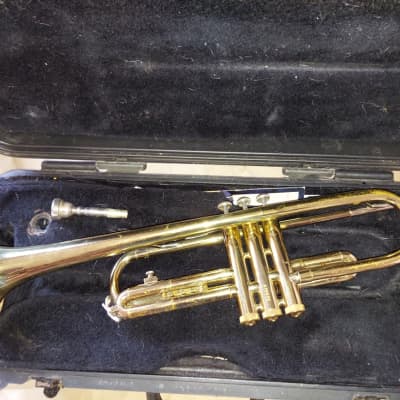 Selmer Bundy Brass Trumpet, USA, With Case | Reverb