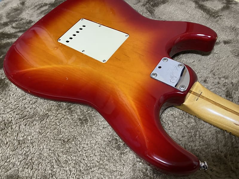 Fender Japan STR-135RS Richie Sambora Stratocaster Sunburst