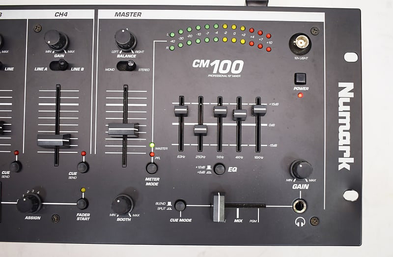 Numark CM100 DJミキサー Numark CM100 Club Series DJ Mixer | Guitar Center