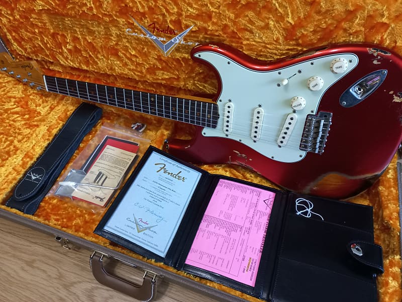 RARE Fender Custom Shop NAMM LTD 62 Stratocaster Heavy Relic RARE Fender Custom Shop NAMM LTD 62 Stratocaster Heavy Relic