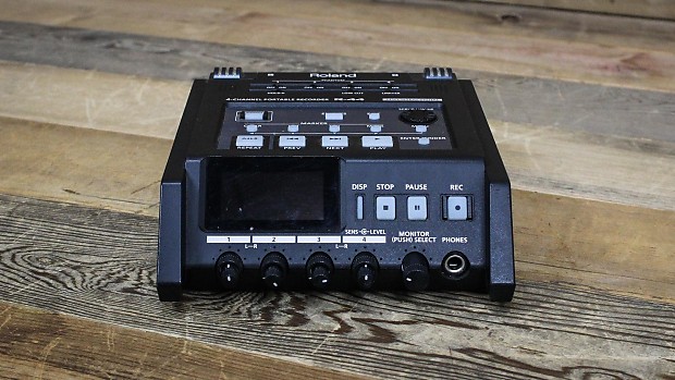 Roland R-44 Field Recorder