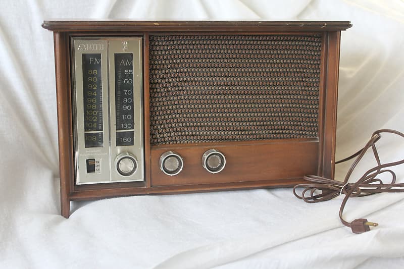 Zenith X334 Tube Radio Reverb