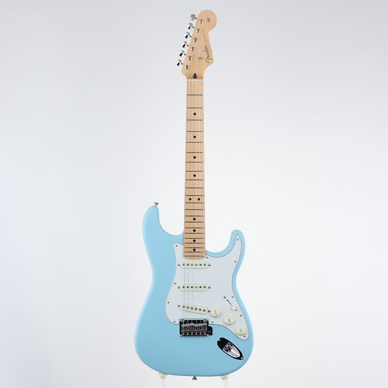 ギター Fender Japan Stratocaster s-l1200.jpg