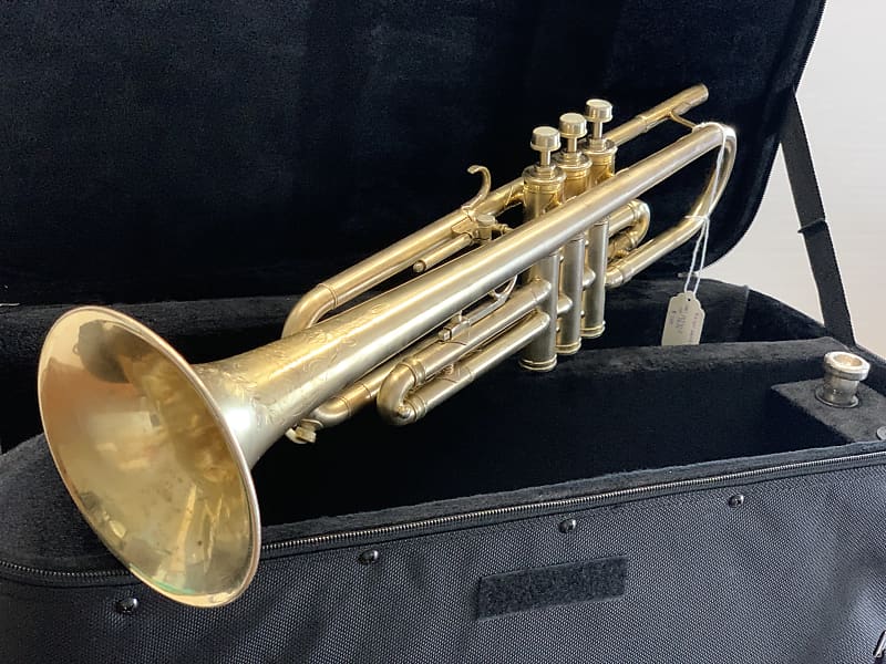 Vintage Trumpet : Frank Holton Llewellyn 1929 Gold Plated