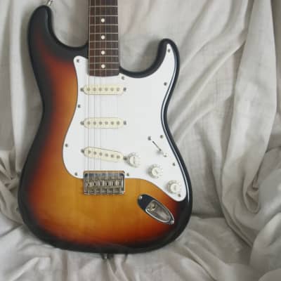 Fender Stratocaster 1987 Sunburst, Hardtail image 10