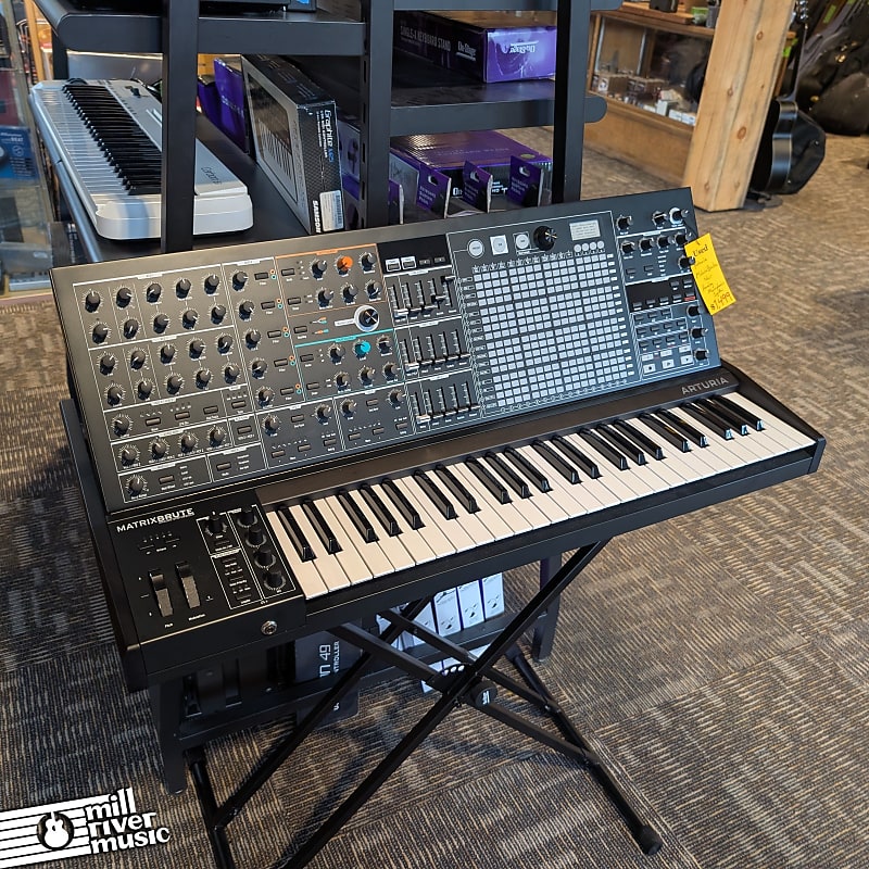 Arturia MatrixBrute Noir Analog Monophonic Synthesizer w/ Box Used