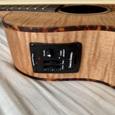 Oscar Schmidt - Comfort Arm Rest Flame Maple Acoustic Electric Bass Uke! OUB800K-A *Make An Offer!* image 5