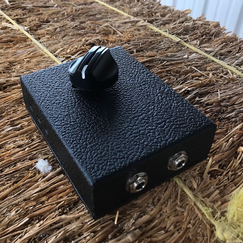 Stami's Customs - Black Bird 8 Ohm 65 Watt Speaker Attenuator for Tube Amp in Black Tolex image 1