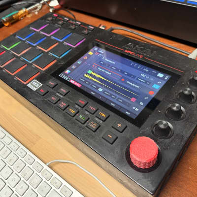 Akai MPC Live Standalone Sampler / Sequencer | Reverb