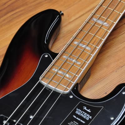 Fender Vintera 70s Jazz Bass 2 Color Sunburst image 10