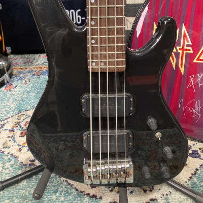 Rick Savage's, Def Leppard "Storyteller" Washburn XB925 5-String Bass Guitar (RS #2024) Authenticated! image 4