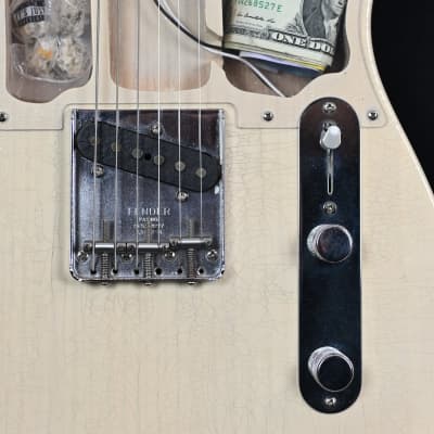 Fender Custom Shop LTD '67 Smug Telecaster CC from 2016 in White with original hardcase image 5
