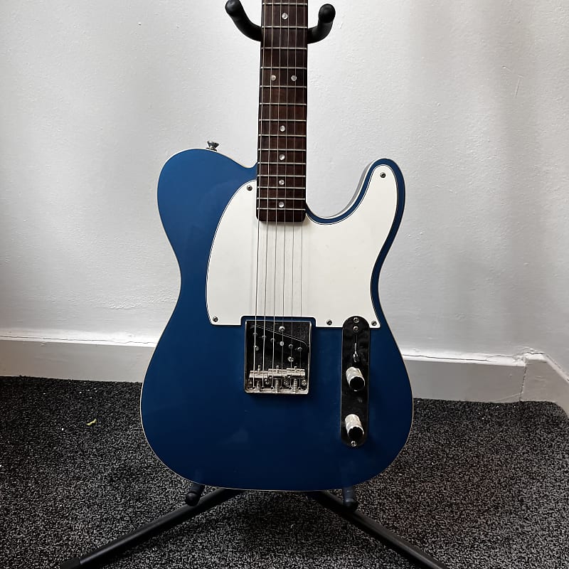 ギター Squier Classic Vibe '60s Custom Esquire Squier Limited Edition FSR Classic Vibe '60s Custom Esquire