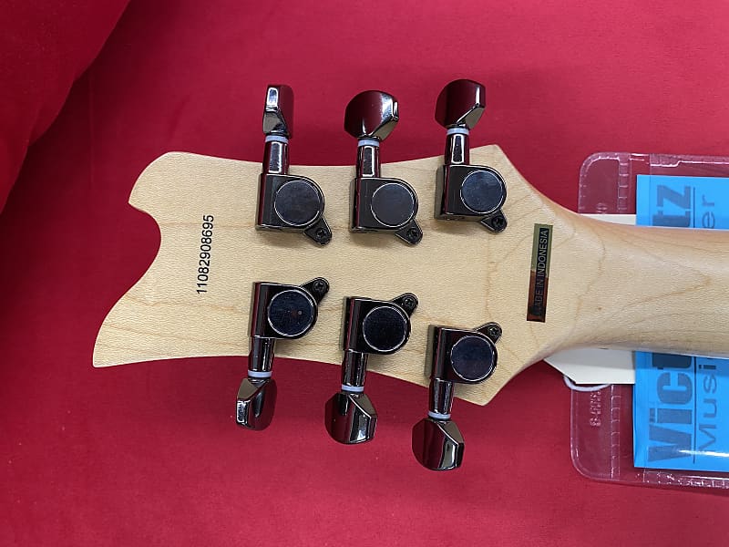 Kramer Pariah Electric Guitar Black w/ Free Kramer Case | Reverb