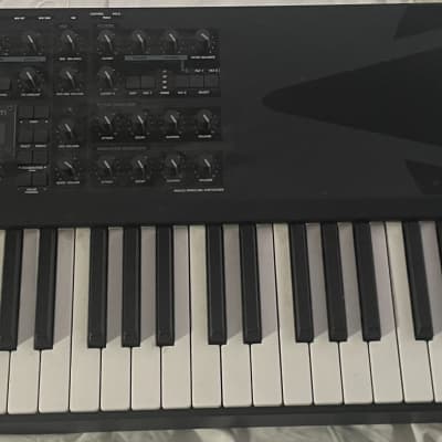 Access Virus TI 61-Key Digital Synthesizer