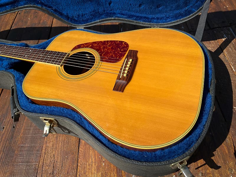 Morris MD-506 Dreadnaught Acoustic - Martin Copy