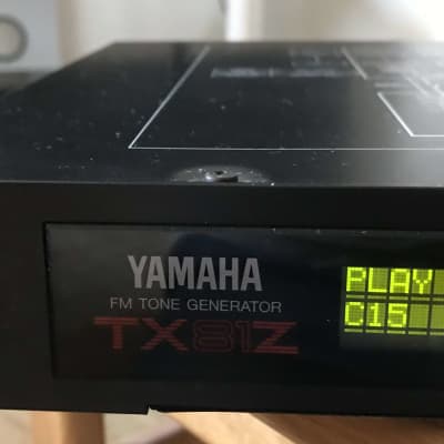 Yamaha TX81Z Rackmount FM Tone Generator 1987 - 1988 - Black
