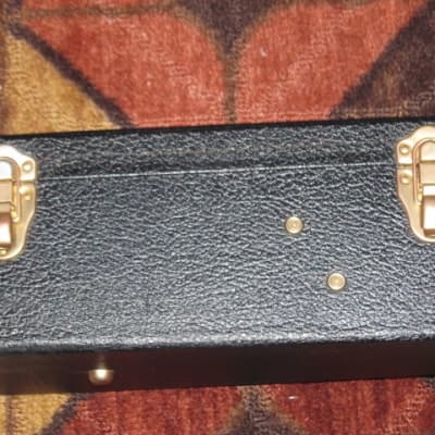 lightly used genuine Gibson Dreadnought Hardshell Case from 2017 - Black Tolex Exterior, Wood Construction, Black Plush Padded Interior, Gold Colored Hardware, lid has Gibson Acoustic Logo, fits square or round shoulder dreadnought (NO guitar included) image 17