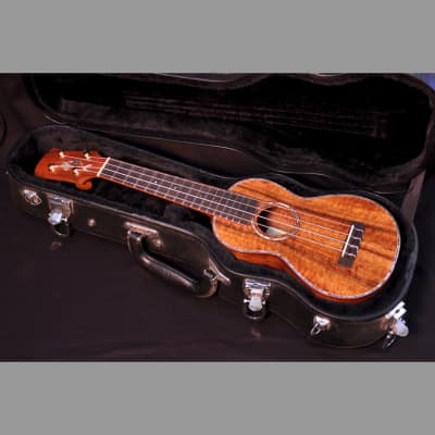 Ayers Uluru Figured Koa Soprano Ukulele | Reverb