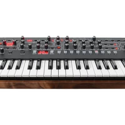 Sequential Prophet 6 Six Voice Polyphonic Analogue Synthesiser image 4