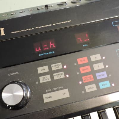 Akai AX-80 Synthesizer Non-Functioning AS-IS image 17