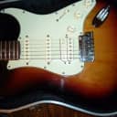Fender American Deluxe HSS Stratocaster 2005 3 Color Sunburst