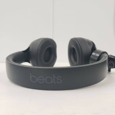 Beats by Dre A1881 image 3