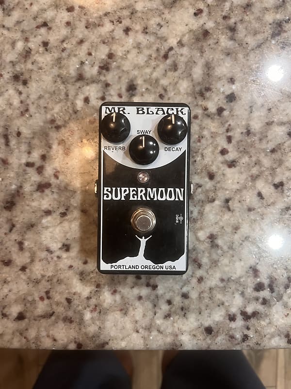 Mr. Black Supermoon