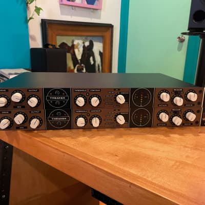 Tweaker Sidechain Shaping Compressor