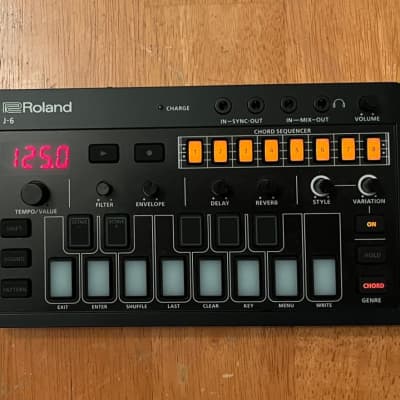 Roland J-6 AIRA Compact Chord Synthesizer | Reverb