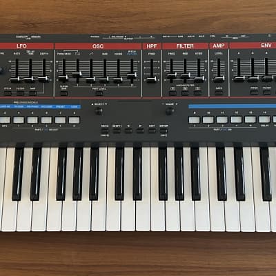 Roland Juno-X 61-Key Programmable Polyphonic Synthesizer 2022 - Present - Black