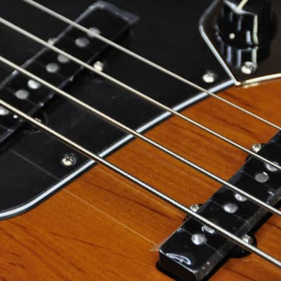 Fender Vintera 70s Jazz Bass 2 Color Sunburst image 7