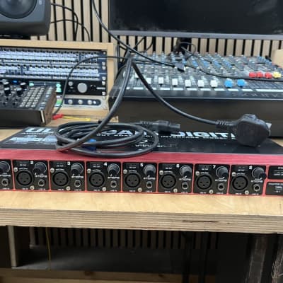 え*か様 BEHRINGER ( ベリンガー ) ADA8200　美品 BEHRINGER ベリンガー ADA8200 ULTRAGAIN DIGITAL オーディオ