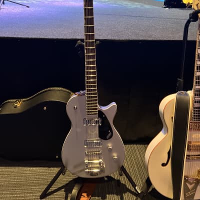 Gretsch G5260T Electromatic Jet Baritone with Bigsby 2020 - Present - Airline Silver image 2