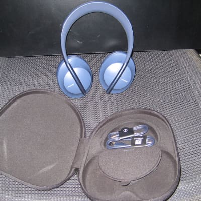 Bose 700 Noise Cancelling Headphones - Blue image 5
