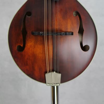 Eastman MD305 Mandolin, Classic Finish image 2