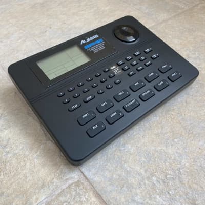 Alesis SR-16 Drum Machine – Unused