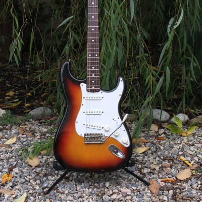 1982 Fender Squier RARE! JV Series ST62-115 - 3-Tone