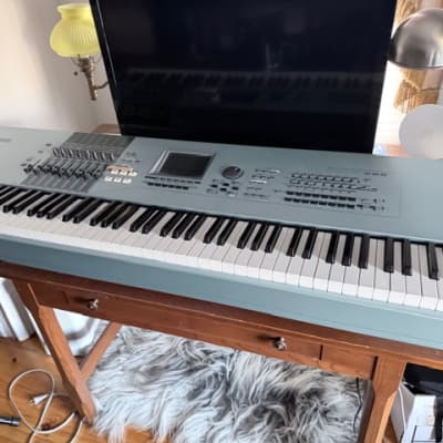 Yamaha Motif XS 8 Production Synthesizer 2000s - Gray
