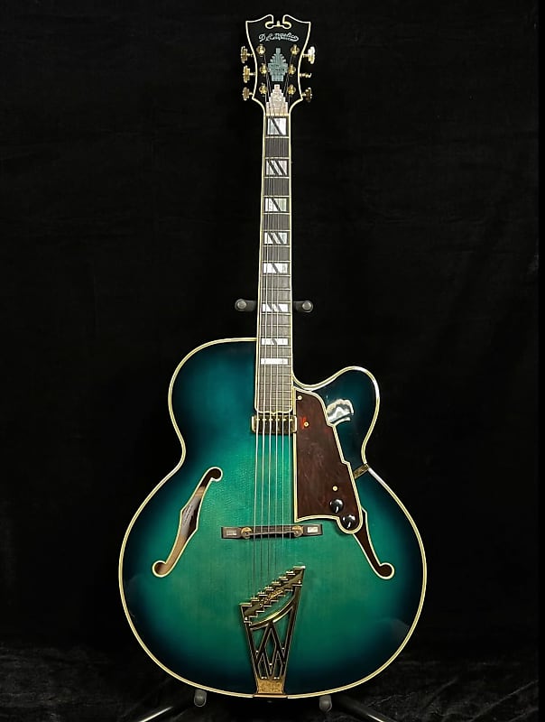 D'Angelico NYL-4 18" Blue Archtop made in 2002 by Vestax - Blue Burst image 1