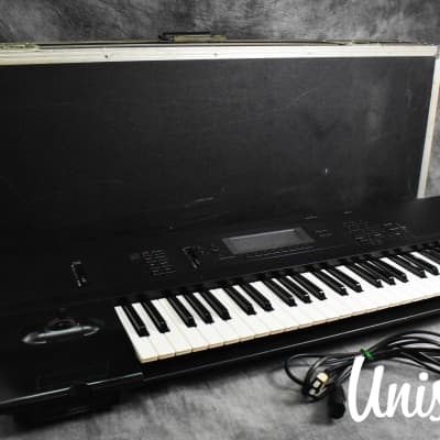 Korg 01/W FD Music Workstation Synthesizer in Very Good Condition W/ Hard case image 1