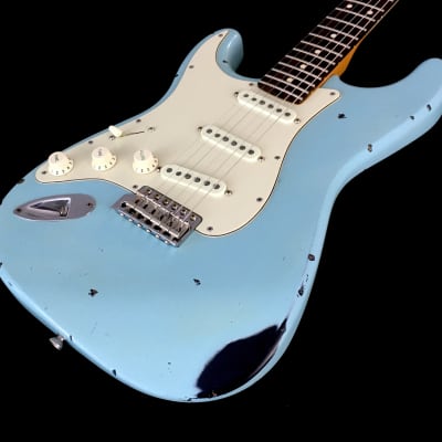 LEFTY! Custom Fender Heavy Relic ST60s Aged Daphne Blue Nitro Over Black Ash Strat 7.4 lb image 23