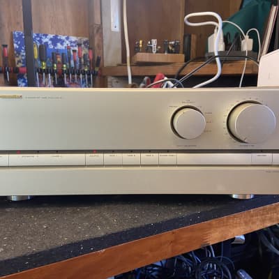 Marantz Pm-90 integrated amplifier Japanese version with