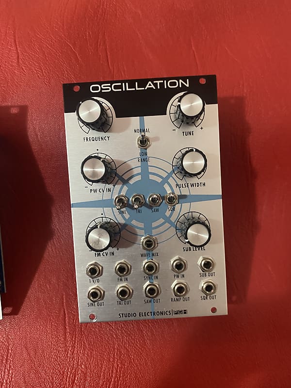 Studio Electronics Oscillation